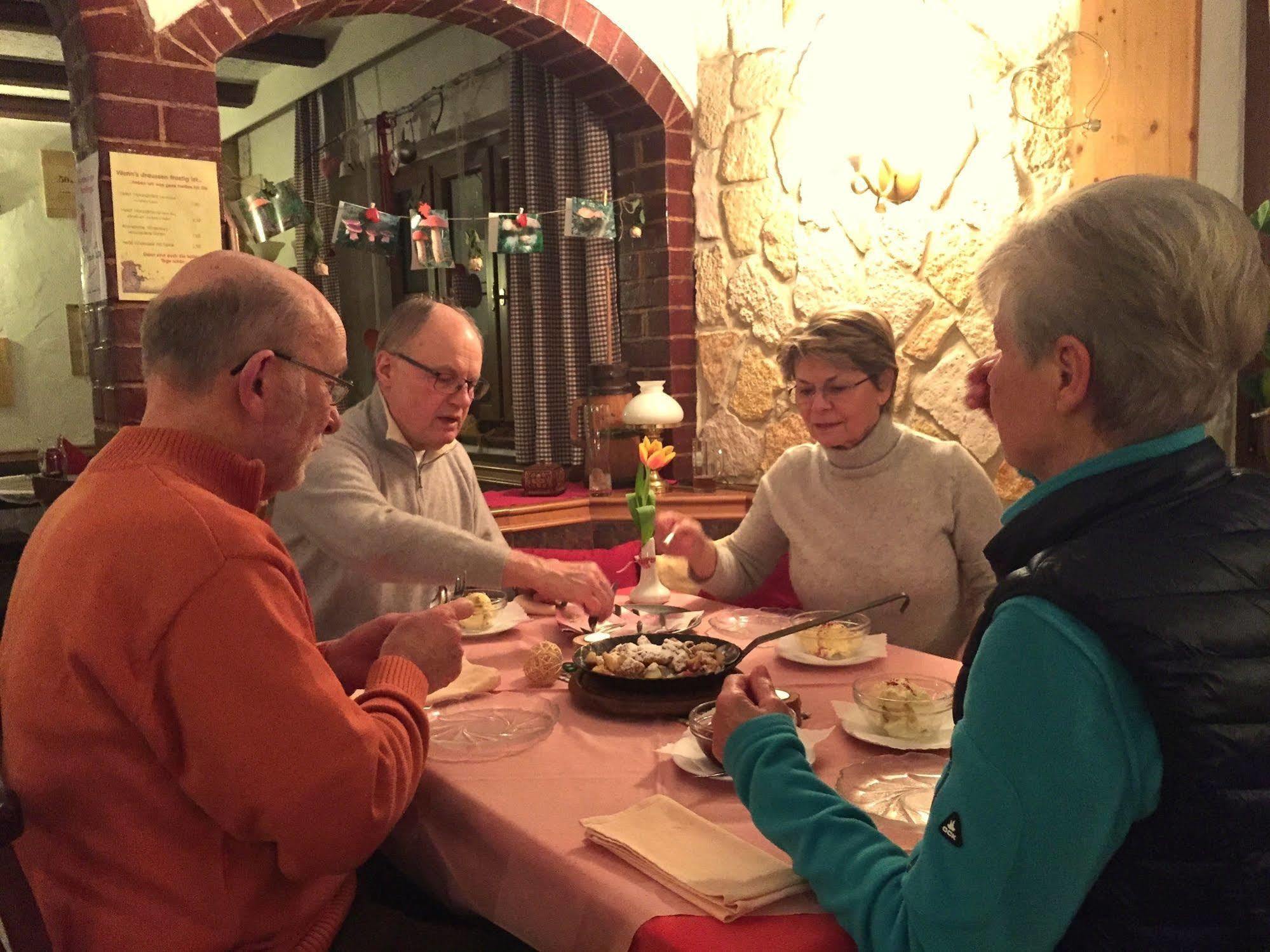 Antjes Schmankerlhotel Und Restaurant Tröstau Kültér fotó